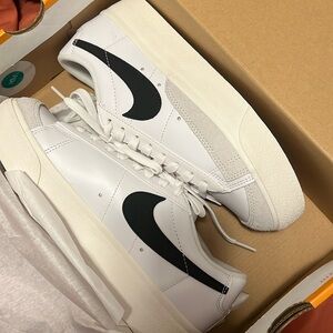 brand new nike blazer platforms